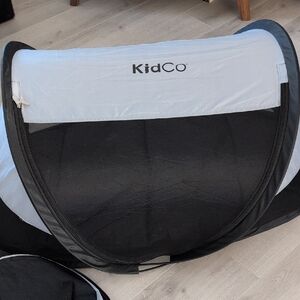 KidCo Peapod Black and White Portable Toddler Tent